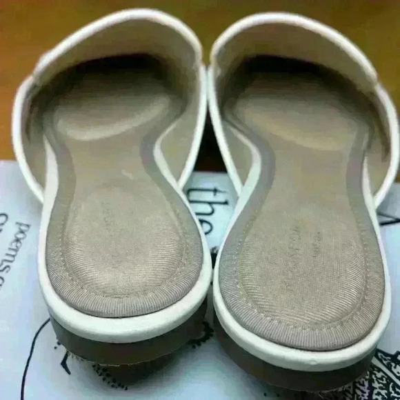 Rockport Total Motion Laylani Cream White Chain Link Mule Slides Flats Sz 6.5 - Picture 6 of 9